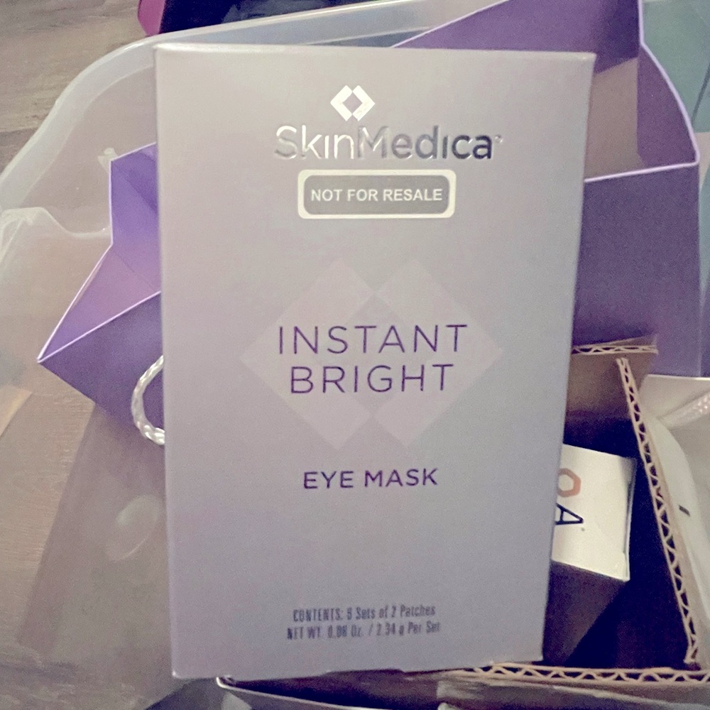 SkinMedica Instant Bright eye masks